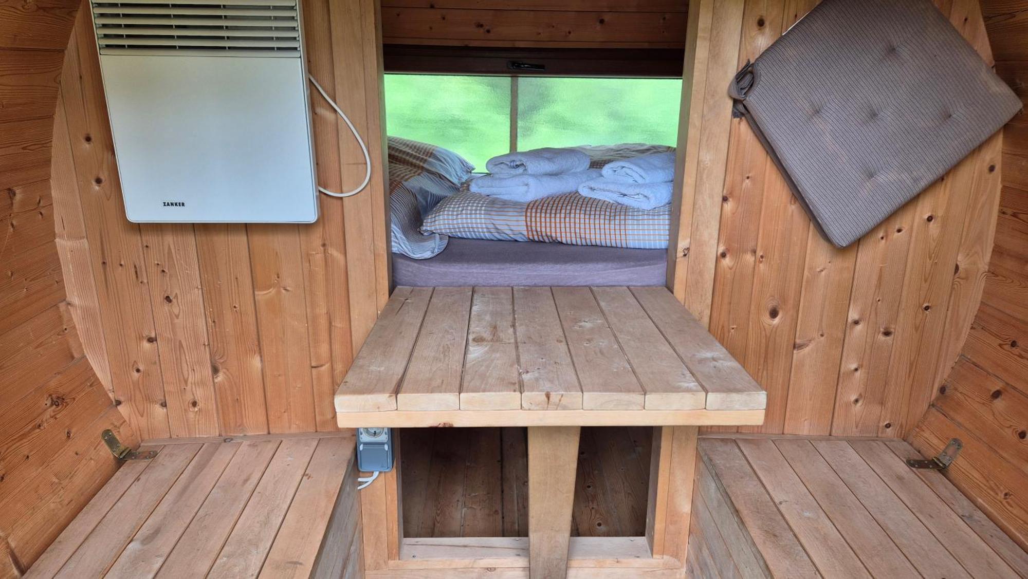 Mini Hotel Uebernachten Im Gurkenfass Lubbenau Bagian luar foto