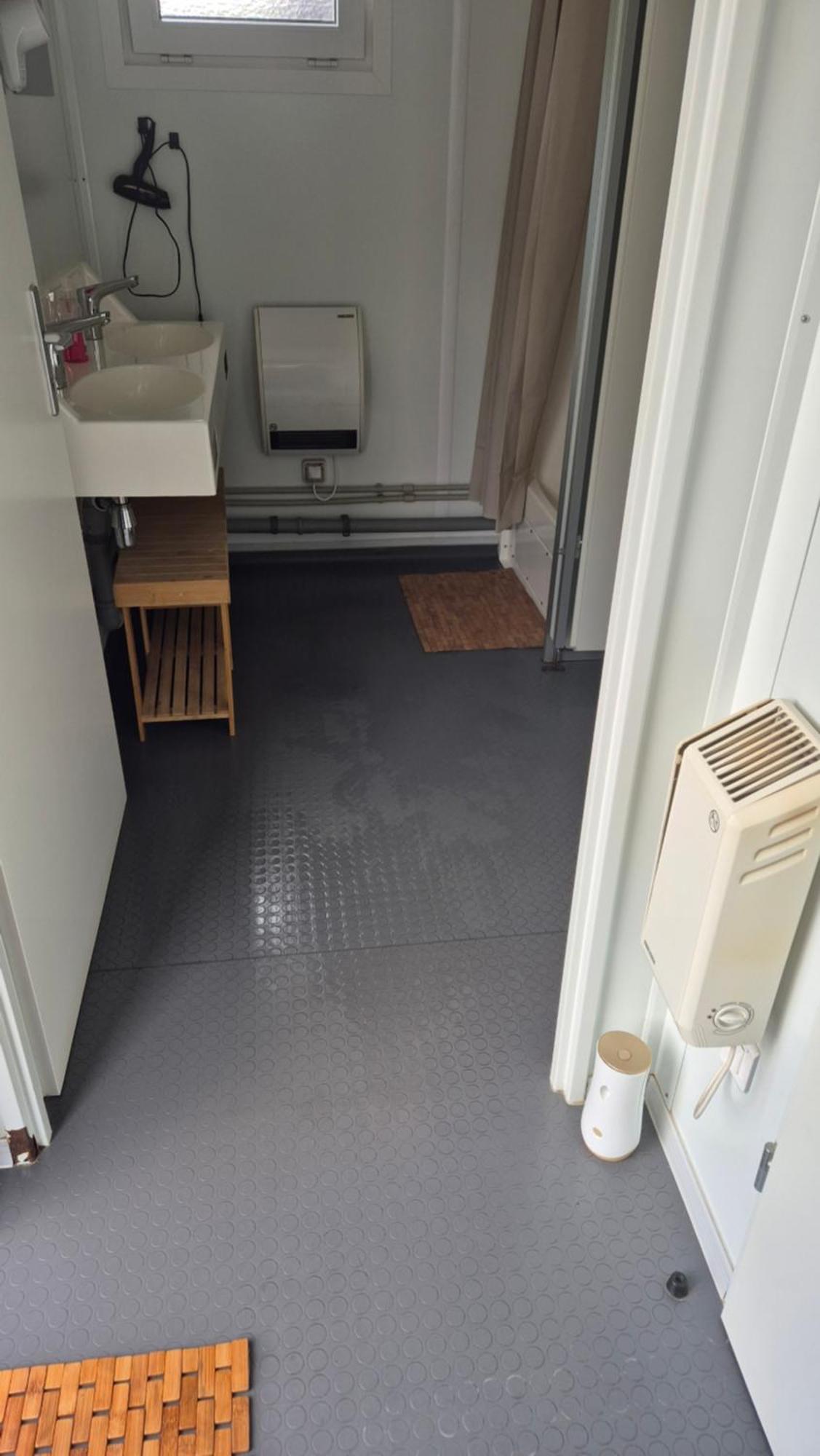Mini Hotel Uebernachten Im Gurkenfass Lubbenau Bagian luar foto